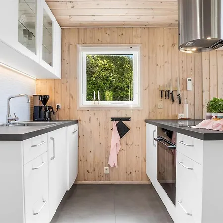 Idalia - 125m From The Sea In Nw Jutland By Interhome